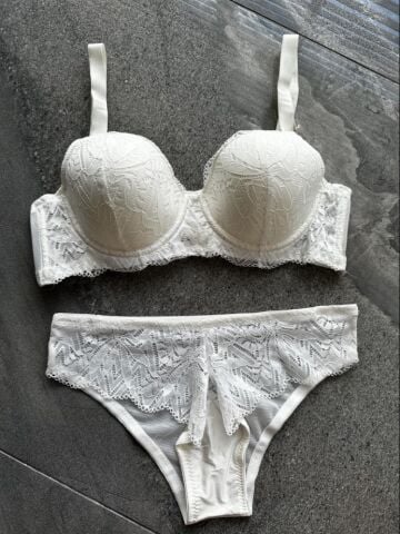 Cansoy 676 C Cup (85-90-95-100) Balenli Desteksiz Dantelli Sütyen Takım 6'lı