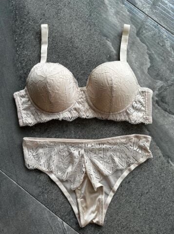 Cansoy 676 C Cup (85-90-95-100) Balenli Desteksiz Dantelli Sütyen Takım 6'lı