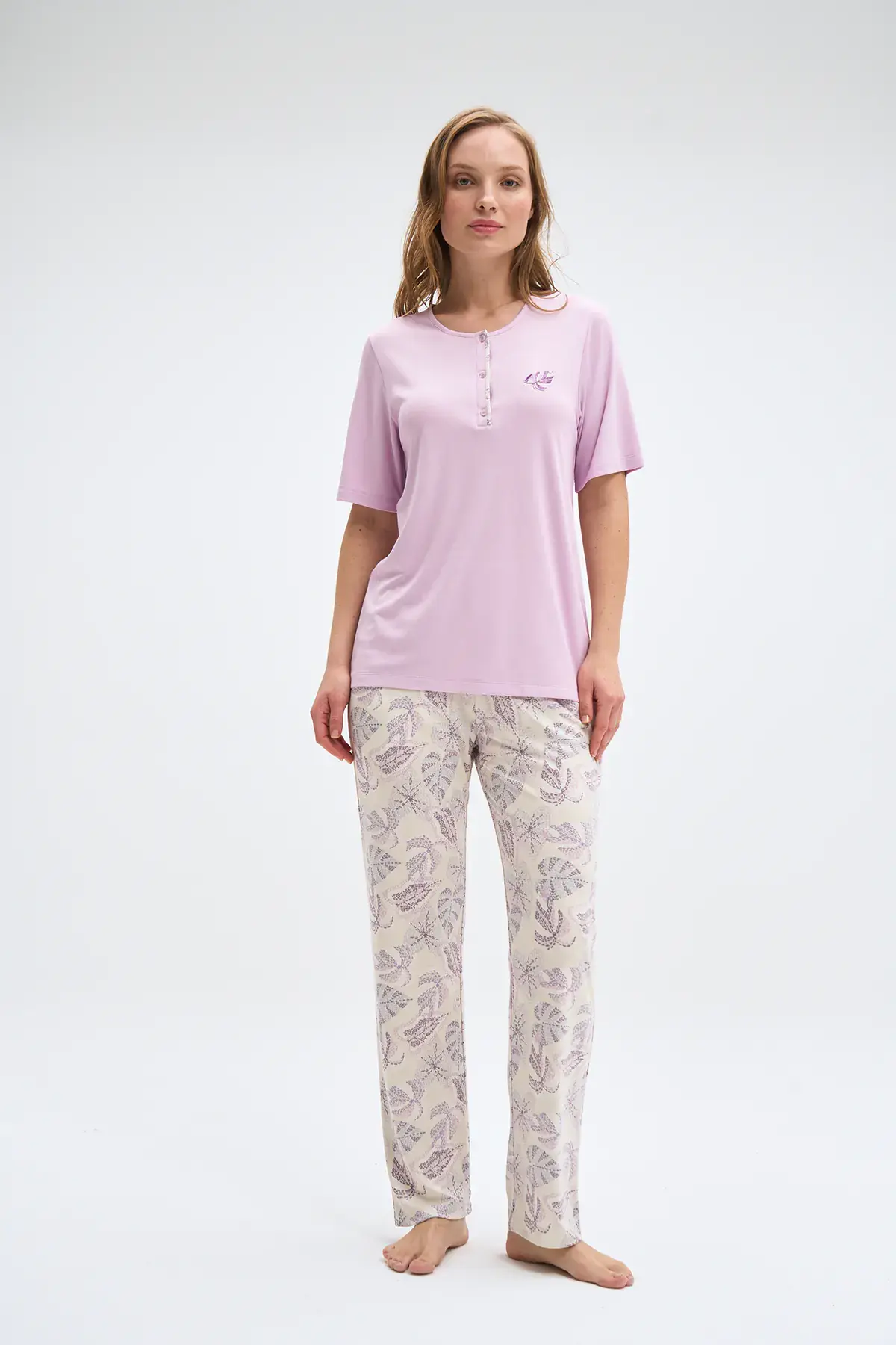 Pijadore 2028 (M-L-XL-XXL) Kısa Kollu Üç Düğmeli Bayan Pijama Takım 4'lü