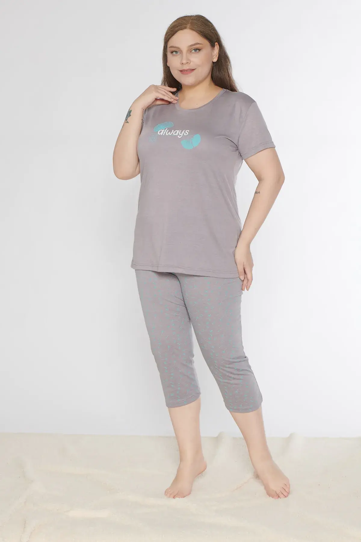 Alperi B770-05 (3XL-4XL-5XL-6XL) Bayan Kısa Kollu Kapri Pijama Takım 4'lü