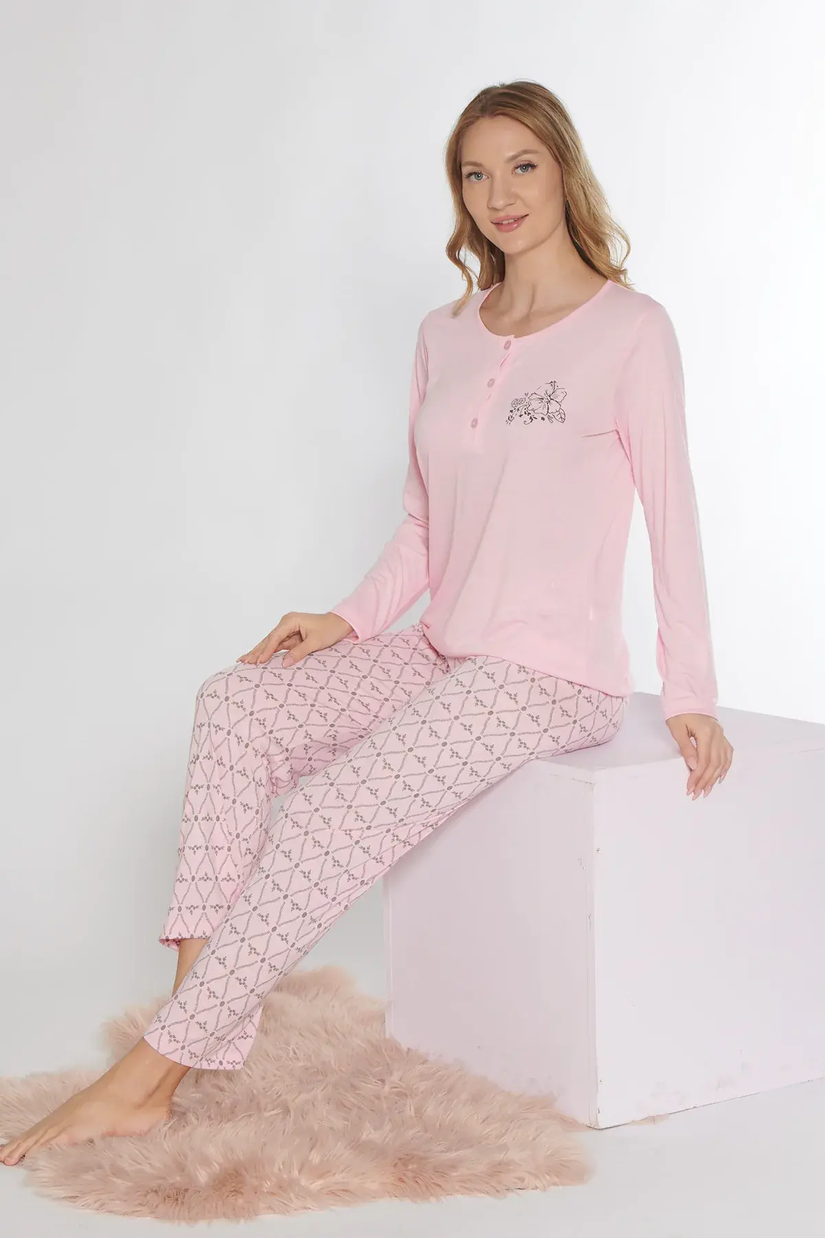 Alperi 790-81 (M-L-XL-XXL) Bayan Viskon Uzun Kollu Pijama Takım 4'lü